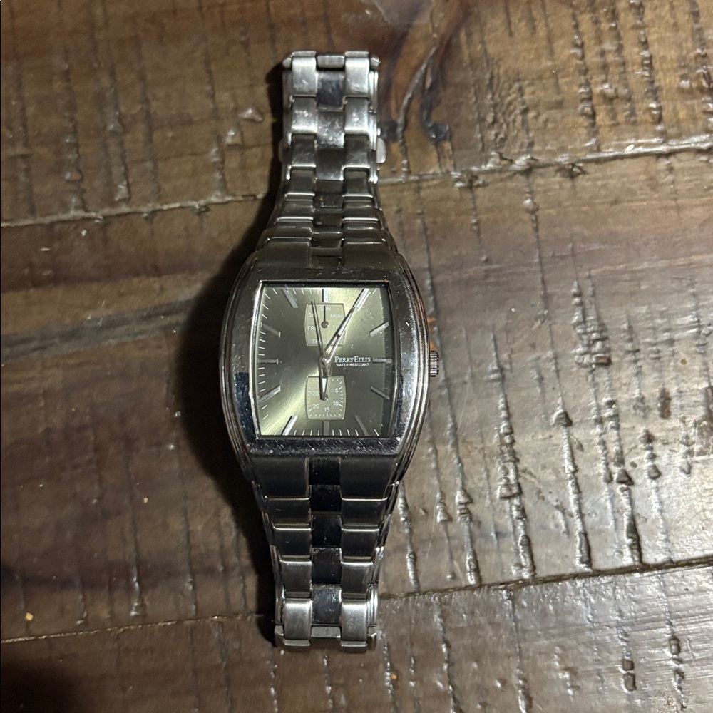 Perry Ellis Silver Watch - Picture 5 of 5